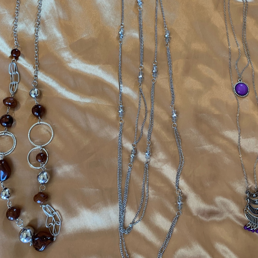 Necklaces - Picture 4 of 5
